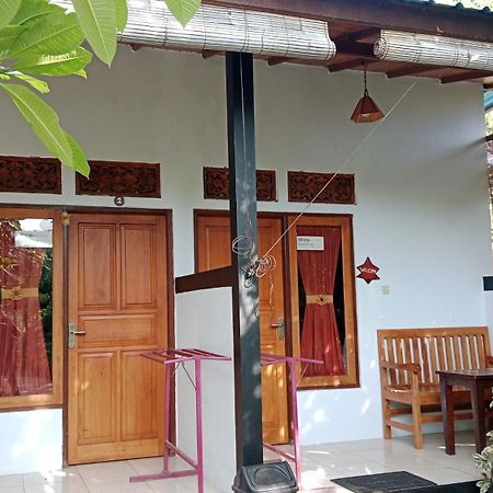Van Santri Homestay Pemuteran Екстер'єр фото